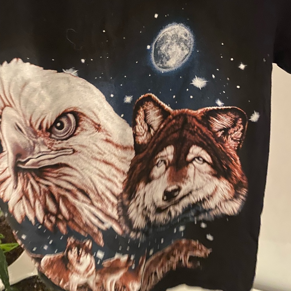 wolf T-shirt - Picture 2 of 4